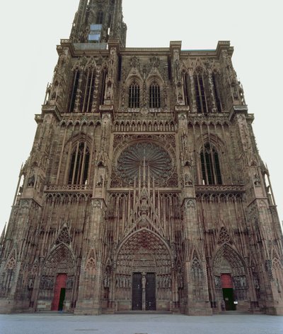 Façade ouest de la cathédrale de Strasbourg, commencée en 1277 - German School