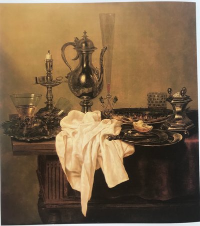 Nature morte avec aiguière, plateaux, chandelier, salière et verres sur une table - Gerret Willemsz Heda