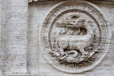 Blason sur la façade de l