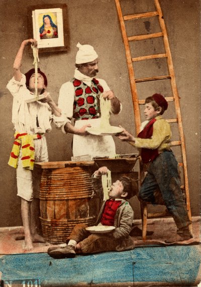 Enfants mangeant des spaghettis avec les mains, Naples, vers 1865 - Giorgio Conrad