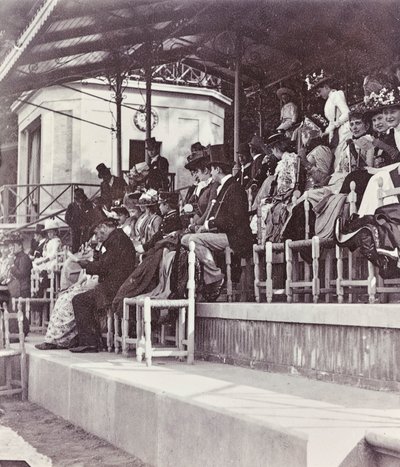 Course de spectateurs dans le parc des Cascine : la comtesse Cenami avec ses filles, Levi, Conte Gondi, Mme Van der Keim et sa belle-fille - Giorgio Enrico (attr.to) Levi