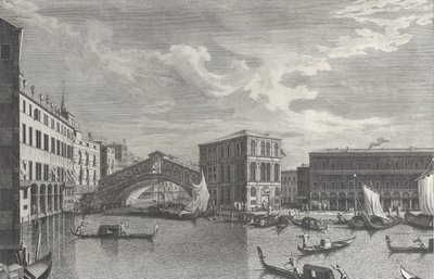 Le pont du Rialto, Venise, avec des bateaux et des gondoles dans l