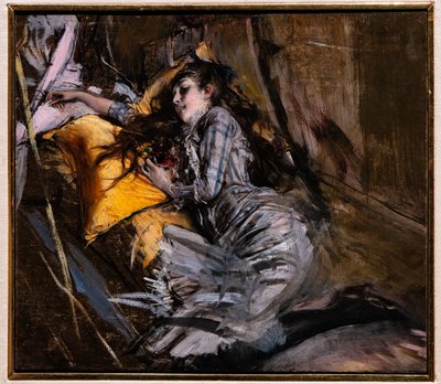 Jeune fille allongée en robe écossaise - Giovanni Boldini