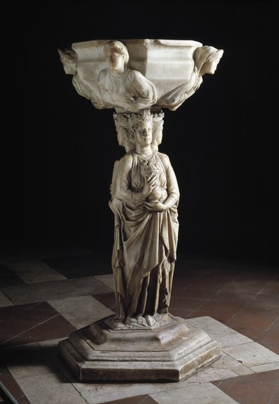 Bénitier au pilier décoré des trois vertus théologales et à la cuve décorée des bustes des quatre vertus cardinales, 13ème siècle - Giovanni Pisano