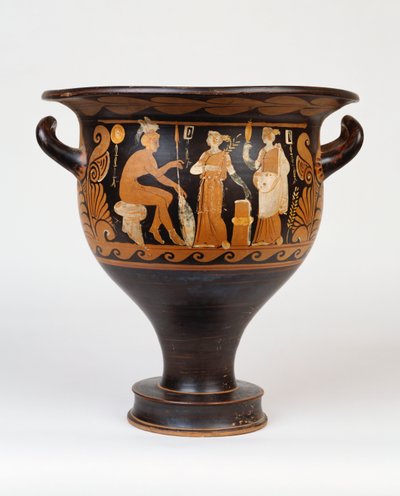 Un cratère en cloche campanien par le peintre Ca représentant un guerrier assis et deux femmes, 4ème siècle av. J.-C. - Greek