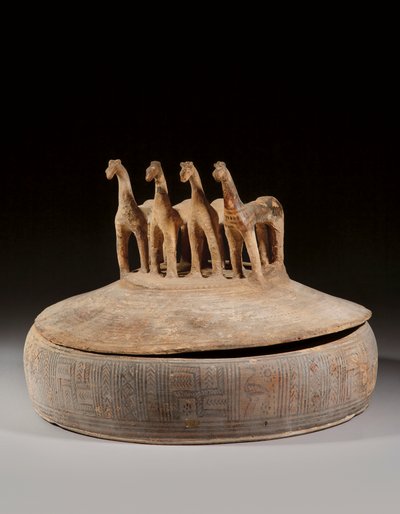 Pyxis attique, période géométrique tardive, vers 3e quart du 8e siècle av. J.-C. - Greek
