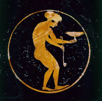Coupe à figures rouges attique décorée d
