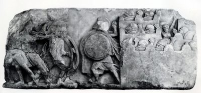 Section de la frise du Monument des Néréides à Xanthus, vers le IVe siècle av. J.-C. (relief) - Greek School