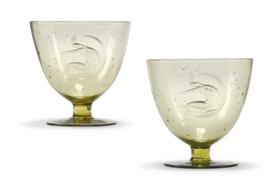 Deux calices gravés 