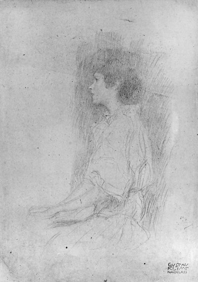 Fille Assise dans l