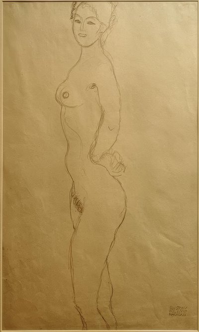 Nu féminin debout vers la gauche, la main dans la... - Gustav Klimt