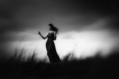 Champ « Femme pensive » - Hengki Lee