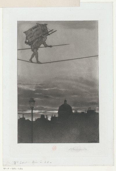Funambule avec un paquet sur le dos au-dessus d