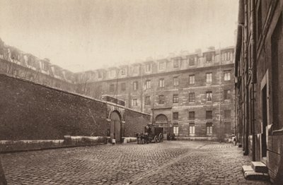 Paris : Cour intérieure de St-Lazare, la prison des femmes - Henri Manuel