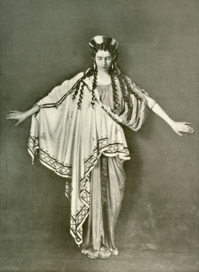 Une femme athénienne à la mode, 600-468 av. J.-C., 1924 - Herbert Norris