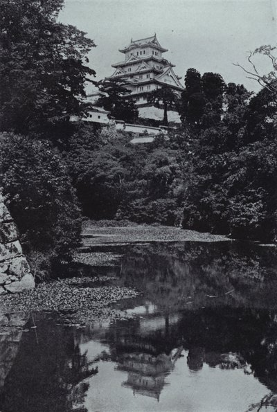 Un château féodal, depuis le fossé - Herbert Ponting