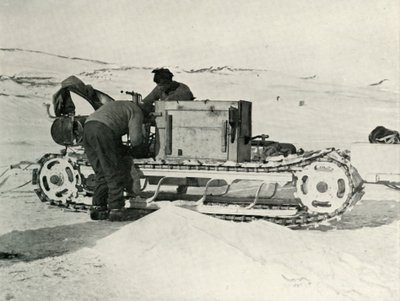 Un des traîneaux motorisés, 1911, 1913 - Herbert Ponting
