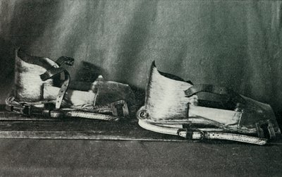Chaussures de ski pour utilisation avec Finnesko, c1910-1913, 1913 - Herbert Ponting