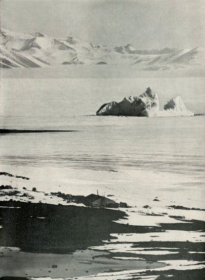 La hutte et les montagnes de l