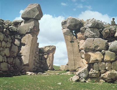 La porte du roi depuis les murs de Hattusas - Hittite