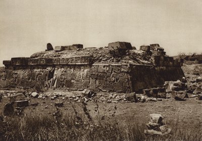 Mexique : Pyramide de Xochicalco, avant la restauration (photo n/b) - Hugo Brehme
