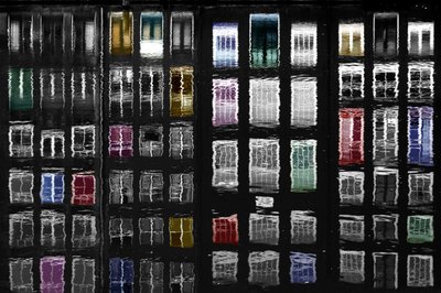 Reflets colorés sur les vitres - Igor Shrayer