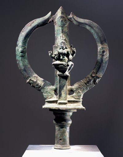 Trident en bronze avec figure de Mariyammai, déesse de la variole, portée en procession lors des épidémies, civilisation indienne - Indian School