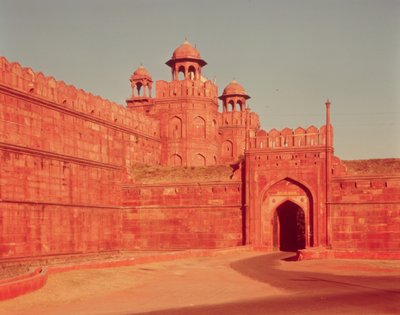 Porte de Delhi dans le Fort Rouge, construit 1639-48 - Indian School