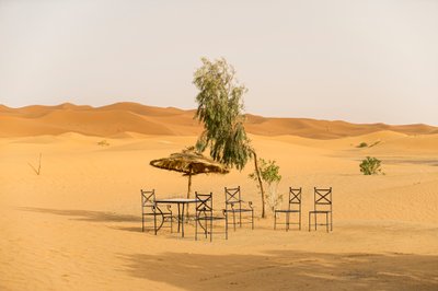 Scènes désertiques près d