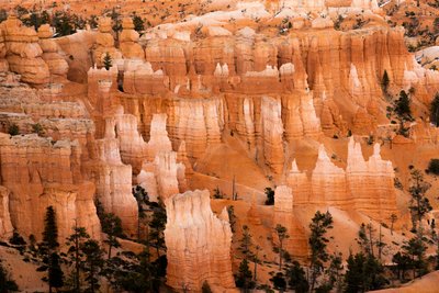 Hoodoos - flèches créées par l