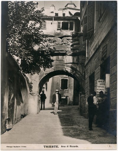 Arc de Riccardo, photographie par Giuseppe Maylander, Trieste, Frioul-Vénétie Julienne, Italie - Italian Photographer