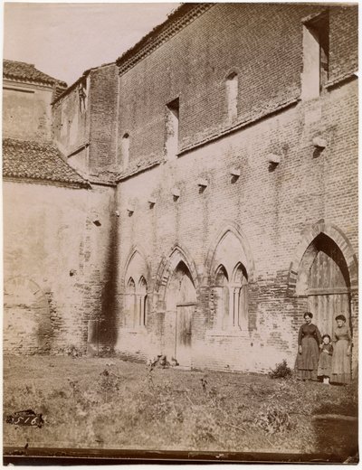 Extérieur de la salle capitulaire, abbaye de Pomposa, Émilie-Romagne, Italie, photographie de Luigi Ricci, Ravenne - Italian Photographer