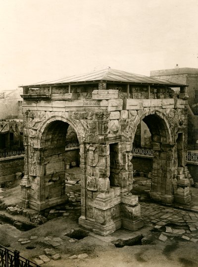 Arc de Marc Aurèle après ses restaurations, Tripoli, Libye - Italian Photographer