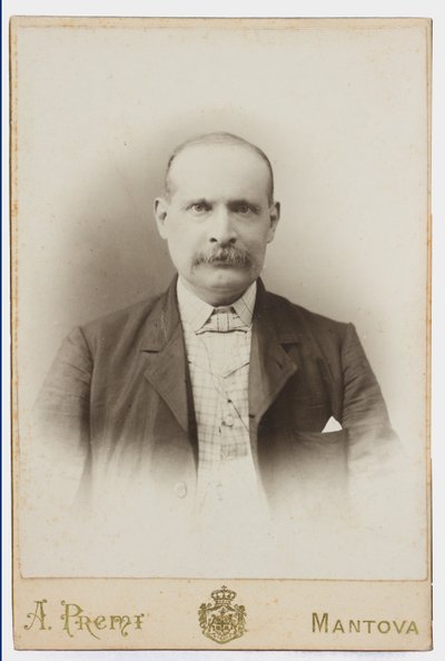 Photo sur une carte postale représentant le peintre Albano Lugli - Italian Photographer