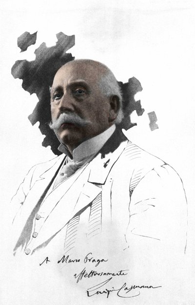 Portrait de Luigi Capuana (1839-1915) écrivain italien. Photographie collée sur dessin avec dédicace de Marco Praga. Milanais - Italian Photographer