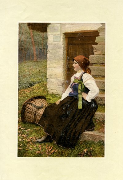 Femme portant un costume traditionnel avec un grand panier à côté d