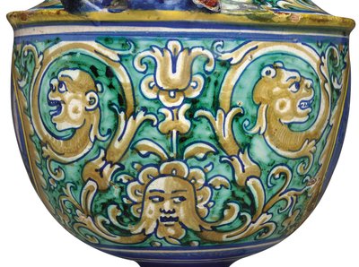 Vase à deux anses en majolique de Deruta, c.1525-50 - Italian School