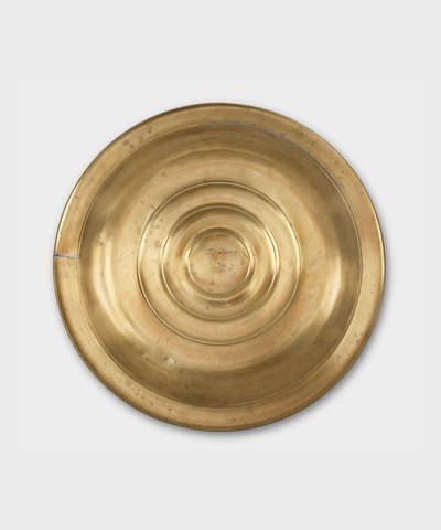 Dos du plat avec armoiries centrales - Italian School