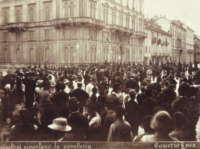 Les citoyens défient la cavalerie du général Bava Beccaris, lors des émeutes de Milan, 6-9 mai 1898 - Italian School