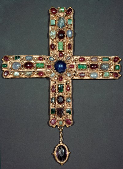 Art lombard : Croix dorée et pierres précieuses de Bérenger (850-924) Roi d