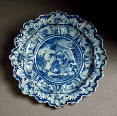 Assiette décorée avec la figure d