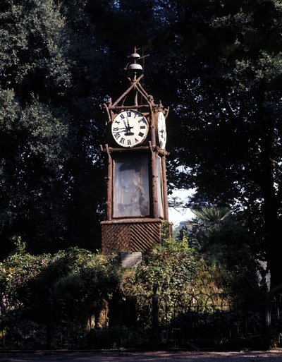Rome, horloge à eau du Pincio (Villa Borghese) construite en 1867. Réalisée par le dominicain Giambattista Embriaco. - Italian School