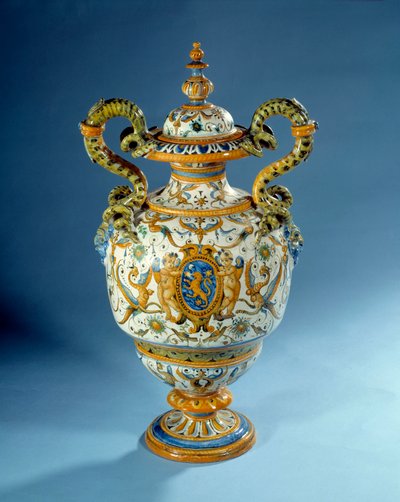 Vase à anses torsadées en majolique (maiolica) fabriqué dans les faïenceries de Patanazzi en Italie (fin XVIe et XVIIe siècle) Paris, Musée du Louvre - Italian School