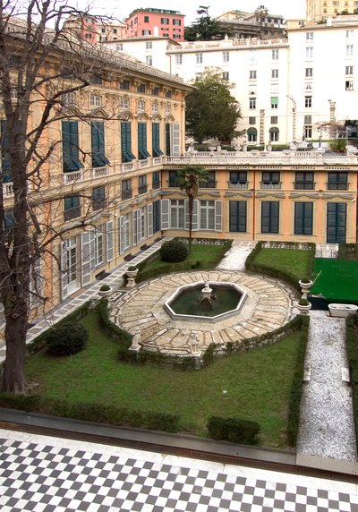 Vue de la cour du Palais (Palazzo) Bianco (ou Palais de Luca Grimaldi) construit entre 1530 et 1540 à Gênes (Genova), Italie - Italian School