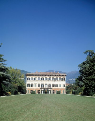Vue de la façade de la Villa reale di Marlia (ou Palazzo Orsetti) - Italian School