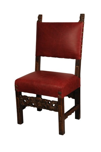 Chaise en noyer avec des têtes de lion, Italie, vers 1660 - Italian School