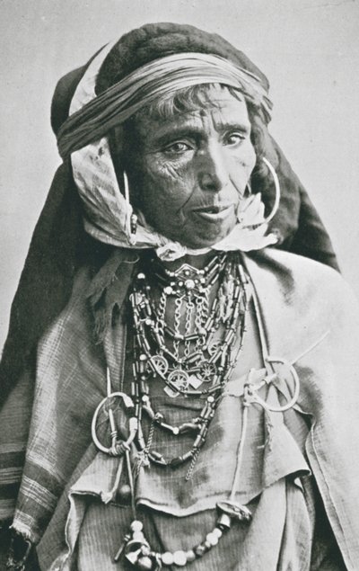 Une bédouine, femme de Carthage (photo n/b) - J. Andre Garrigues