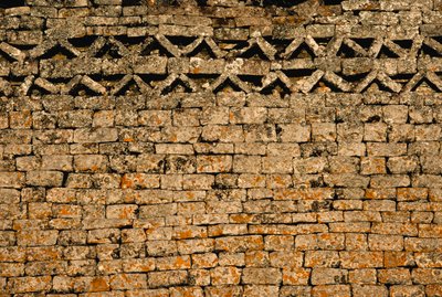 Mur de pierre aux RUINES DU GRAND ZIMBABWE, ZIMBABWE - James L Stanfield