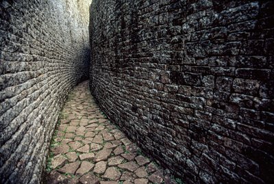 Les ruines du Grand Zimbabwe ont été construites vers 1250 après J.-C. - James L Stanfield