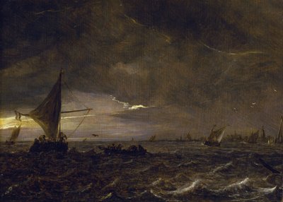 Bateaux de pêche dans un estuaire au crépuscule, avec vue sur une ville et son clocher à l